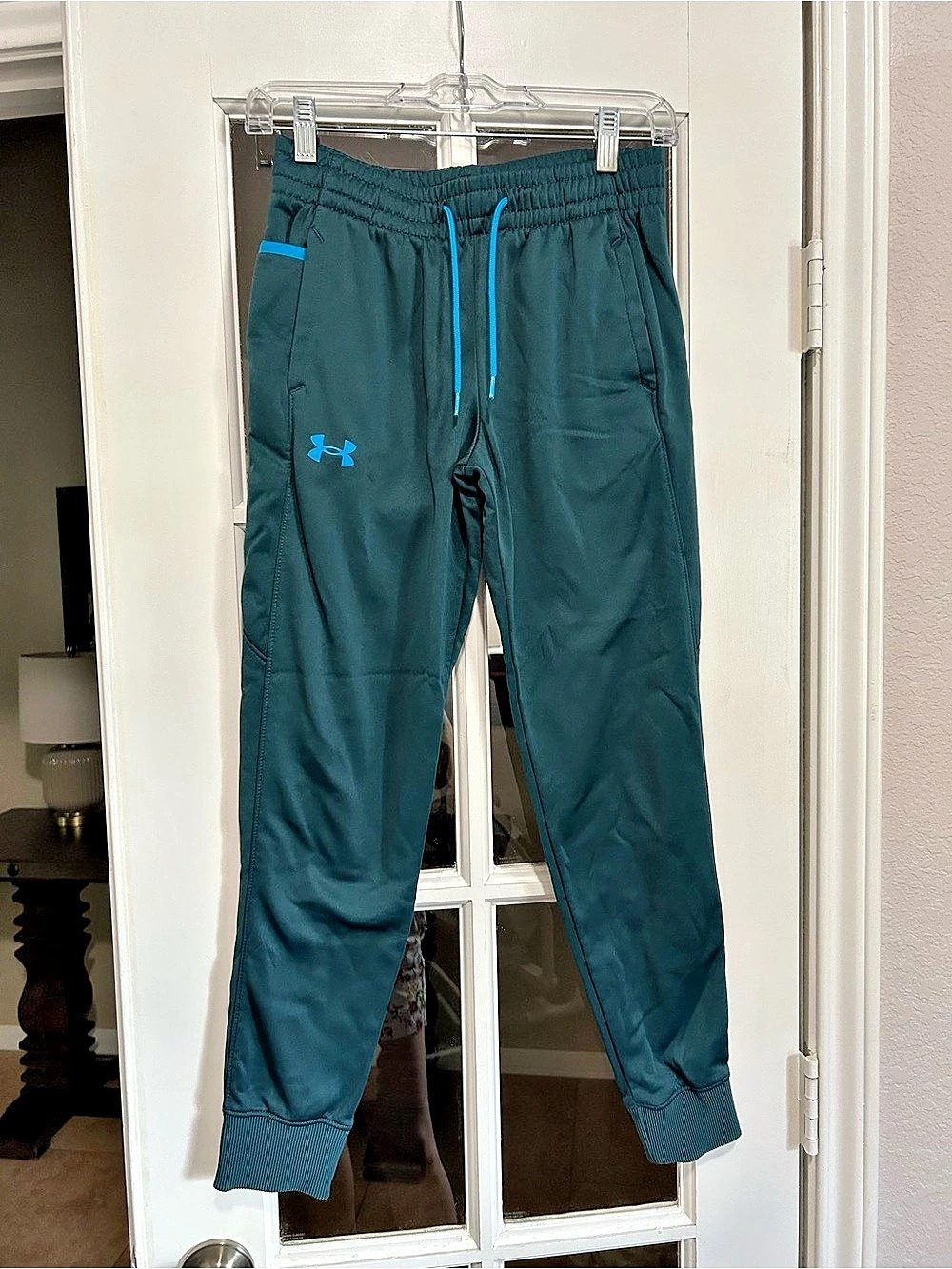 Under Armour Boys Athletic Jogger Pants in Blue Like New Size 12
